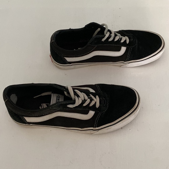 Vans B&W Old Skool low skate shoe suede toe cap W 9/M 7.5 - Picture 3 of 11
